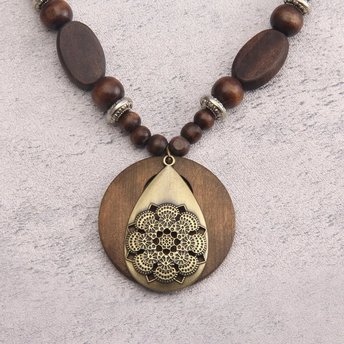 Boho Necklaces for Women Long Wooden Pendant Vintage Necklace Sweater Chain Necklace Handmade Jewelry