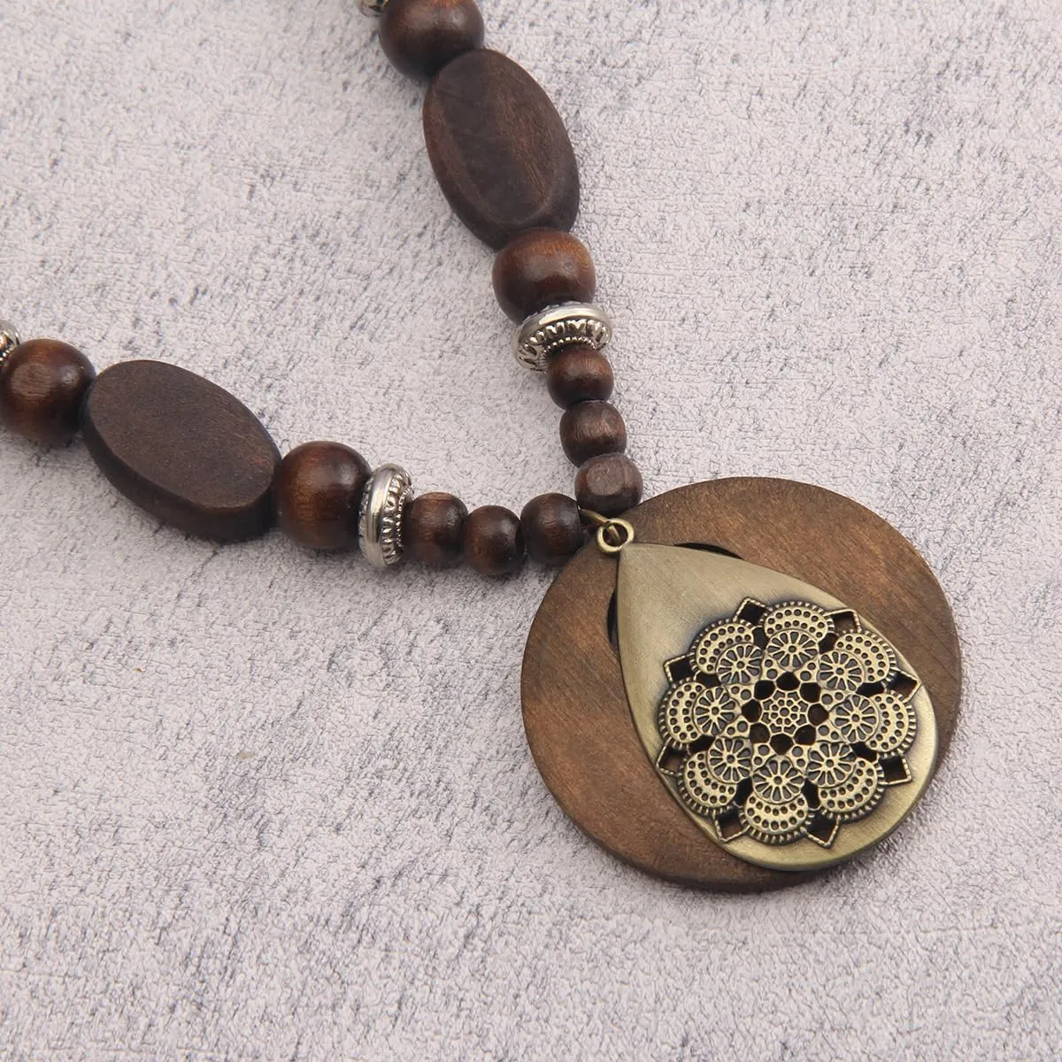 Boho Necklaces for Women Long Wooden Pendant Vintage Necklace Sweater Chain Necklace Handmade Jewelry