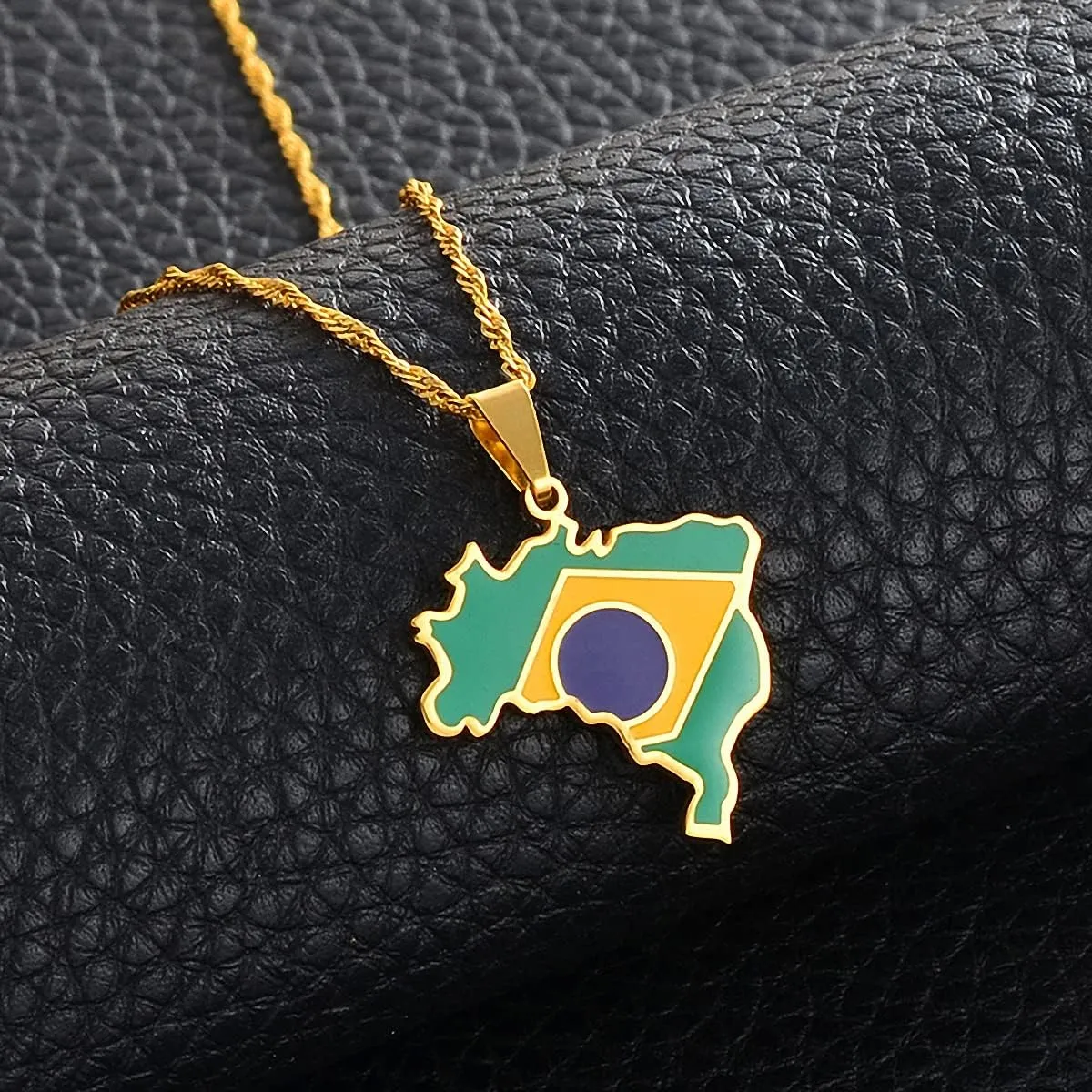 Hafrita Brazil Map And Flag Pendant Necklace Brasil Men Gold Maps Flag Pendant Necklaces