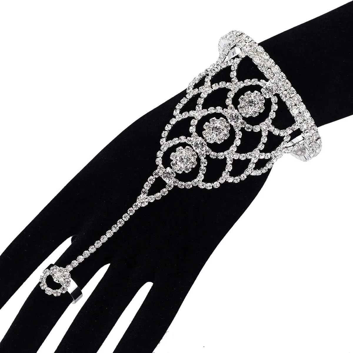 Sparkling Rhinestone Slave Bracelet with Finger Ring Bridal Luxury Crystal Harness Bangle Chain Wedding Prom Hand Accessories for Women