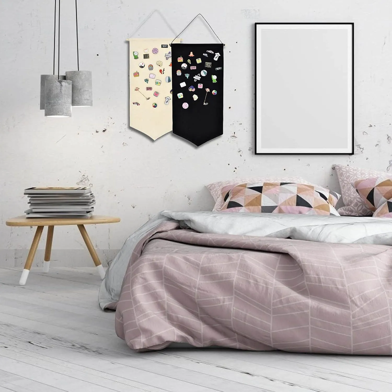 Wall Hanging Brooch Jewelry Storage Case Canvas Display Stand Enamel Pin Display Banner Holder Earrings Necklace Glitter Pin Collection Organizer (Black White)